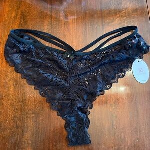 Cross-back Lace Panty by Avidlove